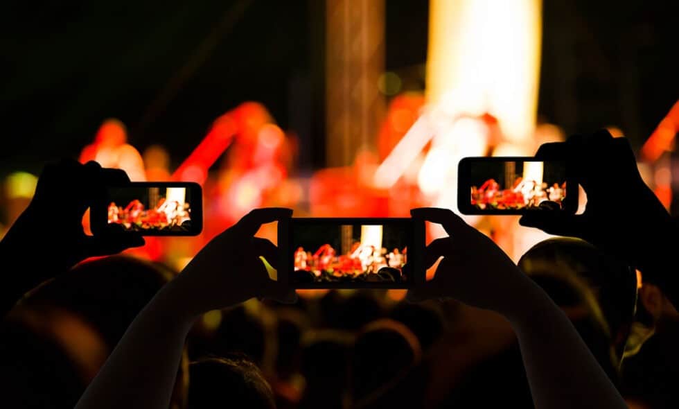 Bevar dit omdømme - tag scenen og fortæl dine gode historier