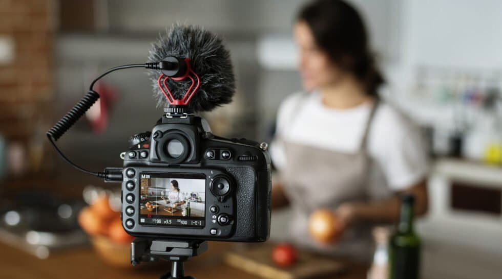 Brug video til intern kommunikation og styrk employer branding, employee advocacy gennem stærk storytelling